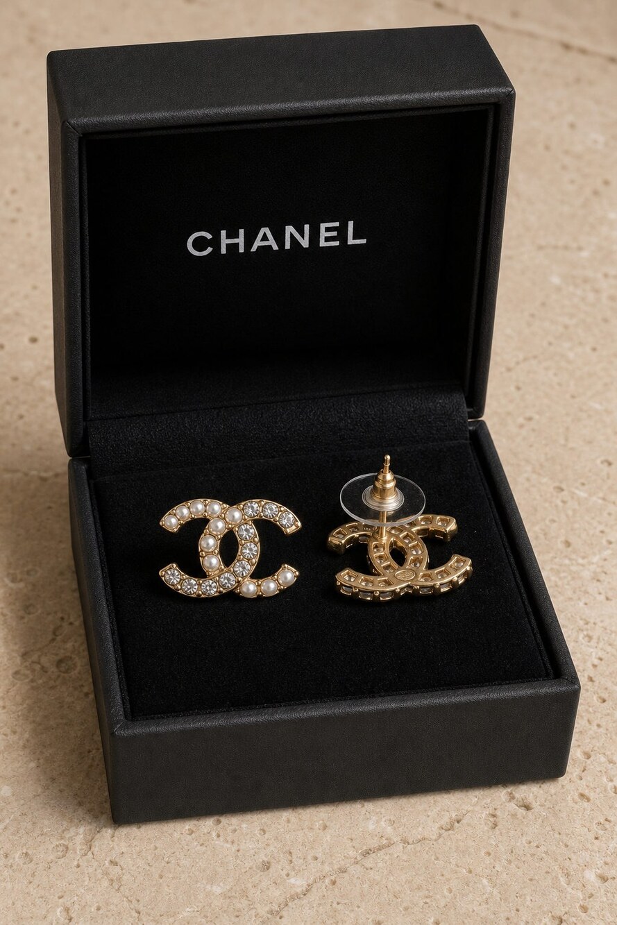 CHANEL Classic Parisian Earrings Style 21 | New with Box - Picture 5 of 9